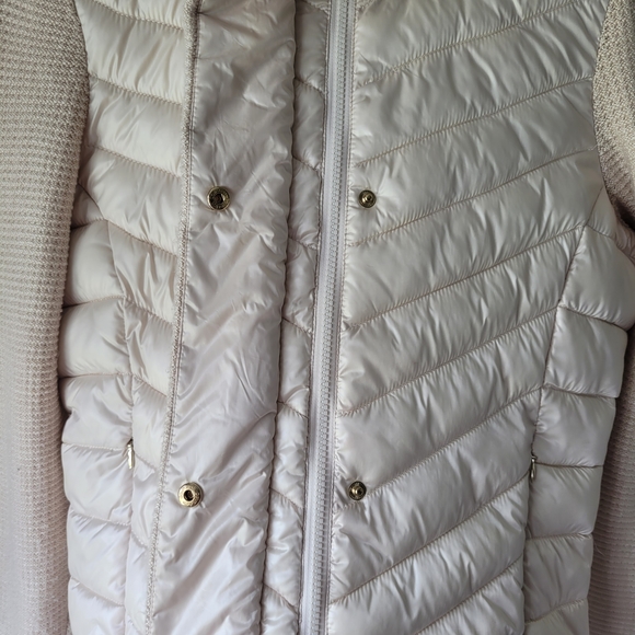 Calvin Klein Women's Ivory Puffer Jacket - Picture 4 of 9